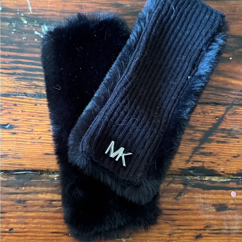Michael Kors Black Fur and Knit Hand Warmers